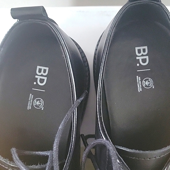 Mens Dress Shoes - Picture 4 of 8